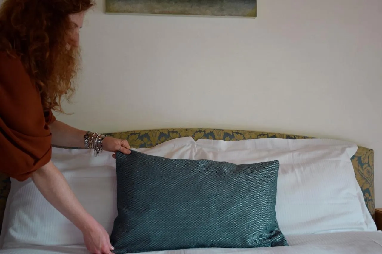 Bed & Breakfast La Tana Del Tasso Rooms&Breakfast Camerata Cornello