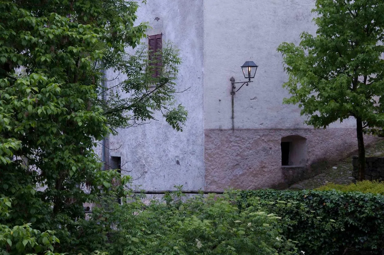 Bed & Breakfast La Tana Del Tasso Rooms&Breakfast Camerata Cornello Italy